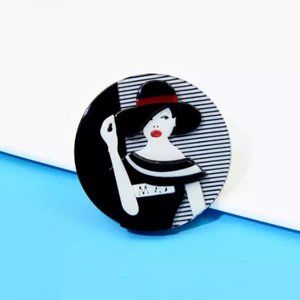ELEGANT VINTAGE HOLLYWOOD Inspired Fashion Brooch - Retro Aesthetic Italy Style